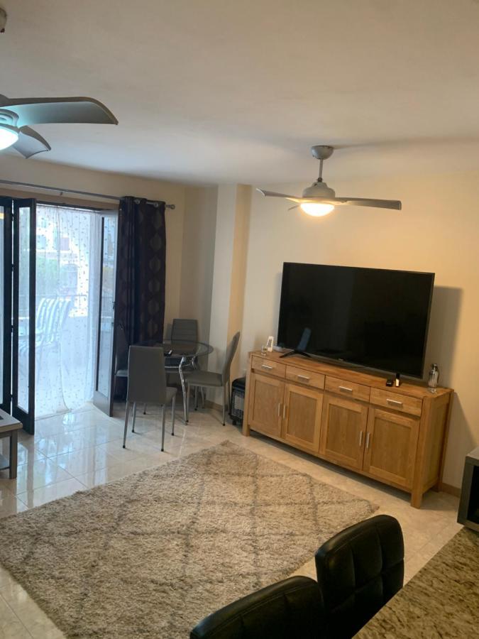 Apartment On The Plaza Аликанте Экстерьер фото